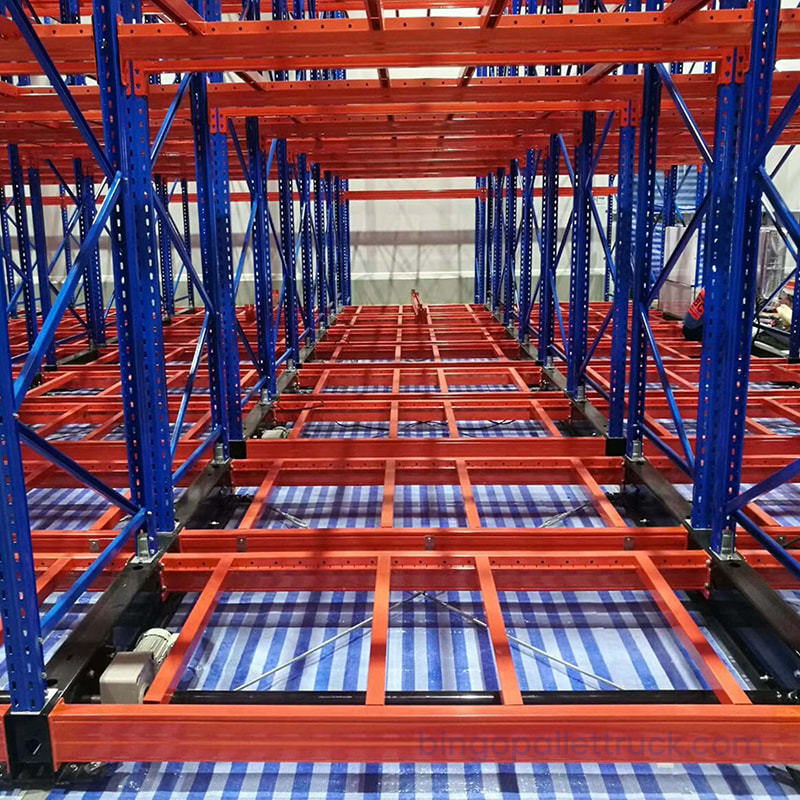 Hệ thống giá đỡ pallet di động có thể di chuyển được tùy chỉnh để lưu trữ tiết kiệm không gian mật độ cao